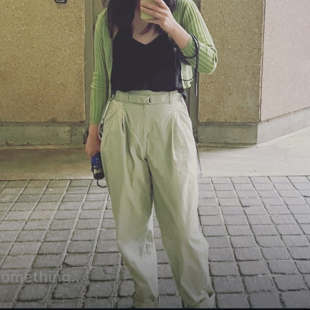 Uniqlo U belted khakis size 27